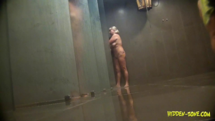 Скрытая камера женский душ