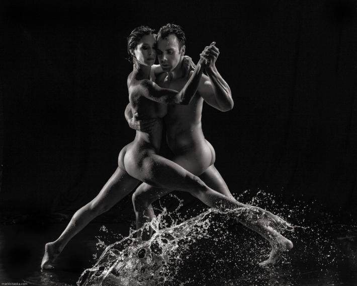 Красивый эротический танец