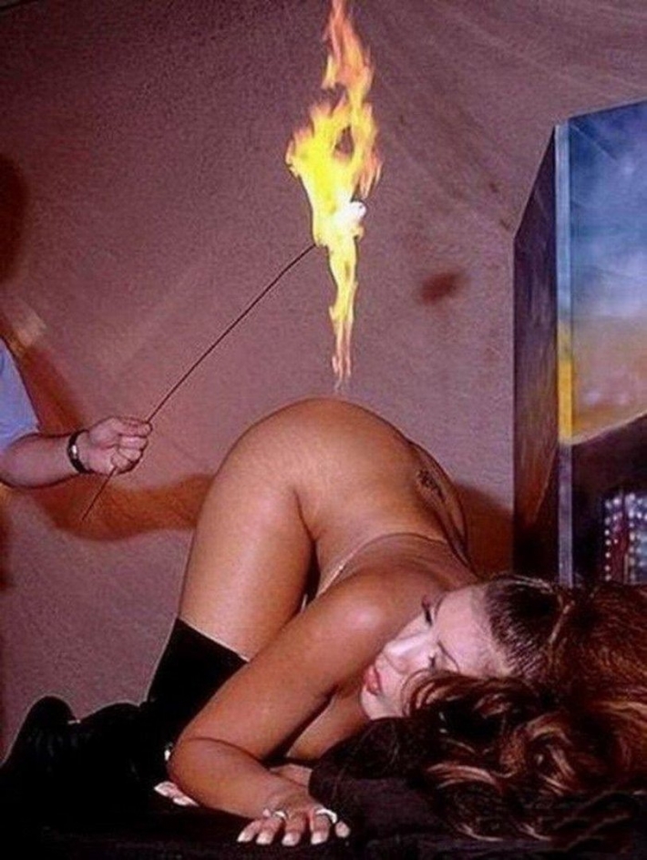 Девушка с огнем