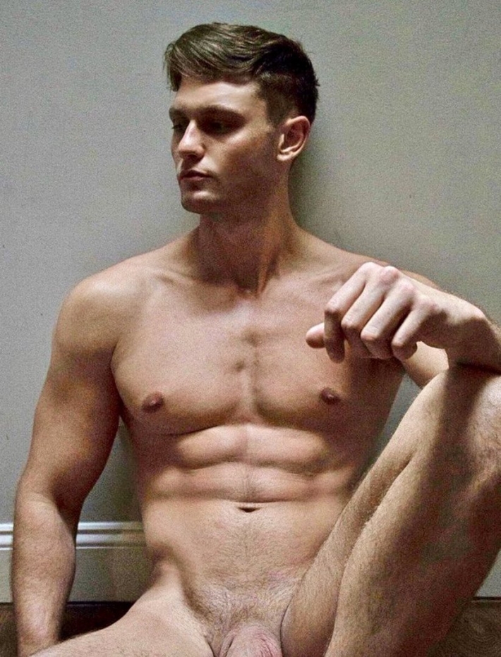 Чарльз лоран маршан голый