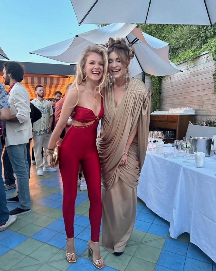 Маша ивакова