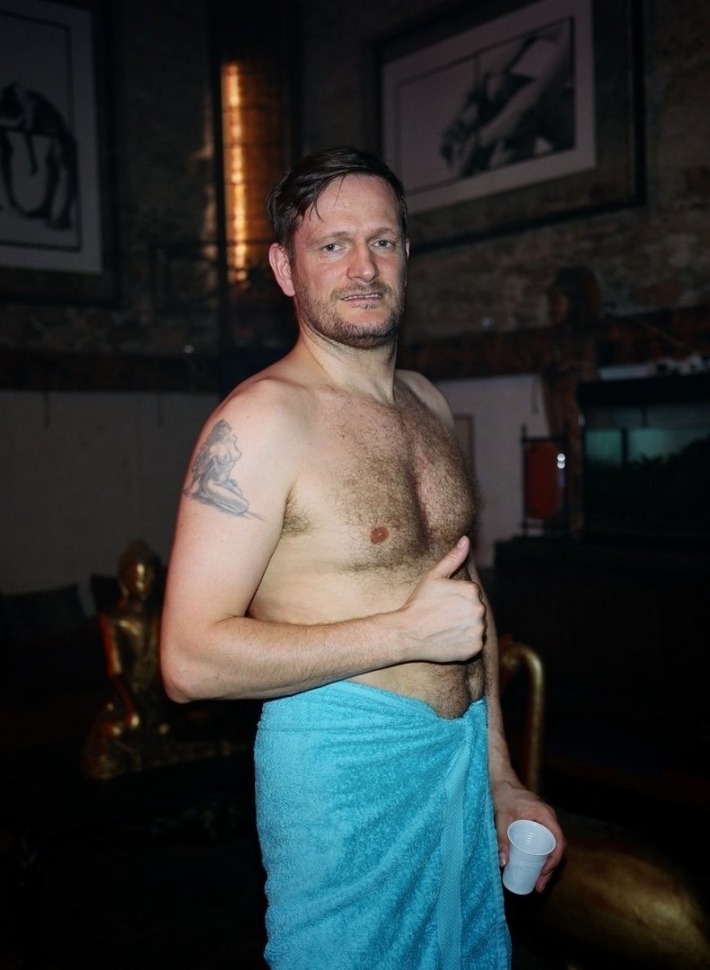 Александр усик