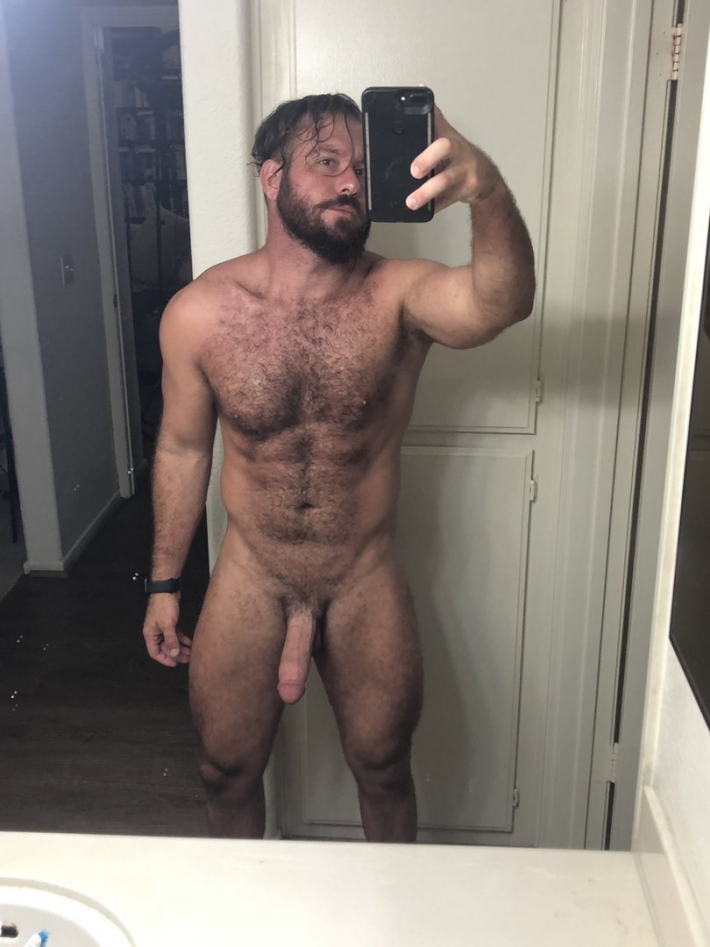 Голые мужчины с большим