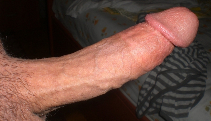 Красивый член с крупной головкой