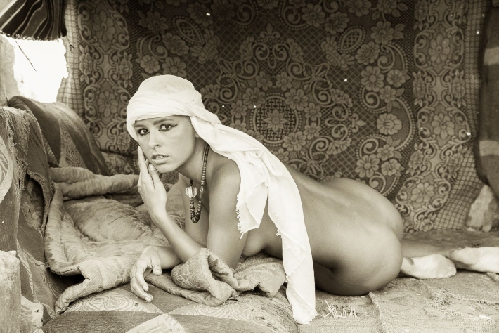 Мариса папен в египте ню