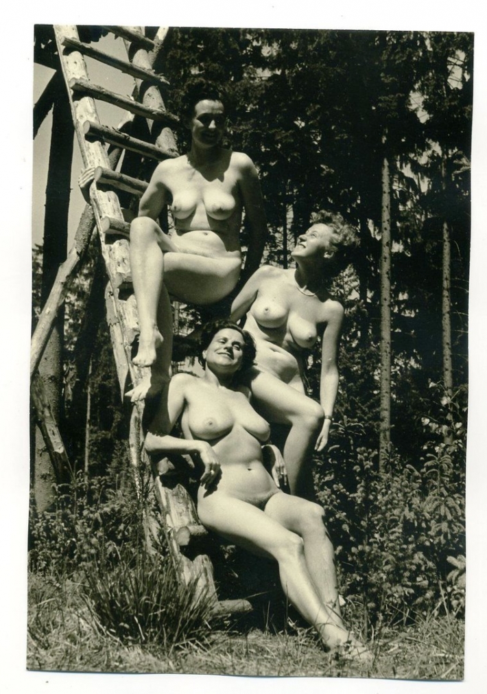 Голые советские женщины