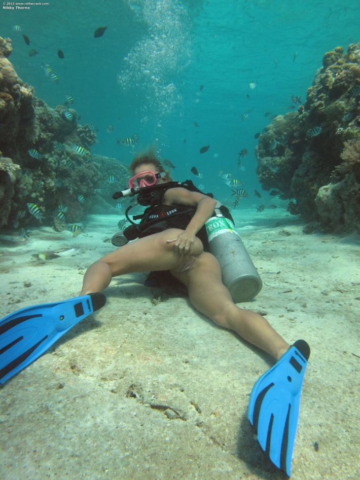 Эротика под водой