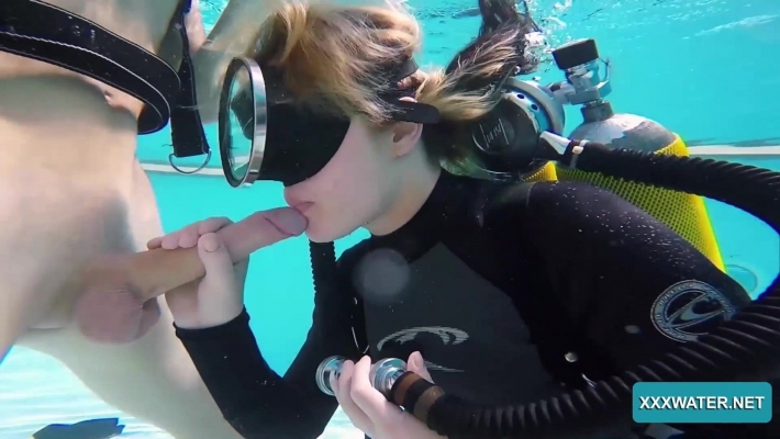 Подводный секс