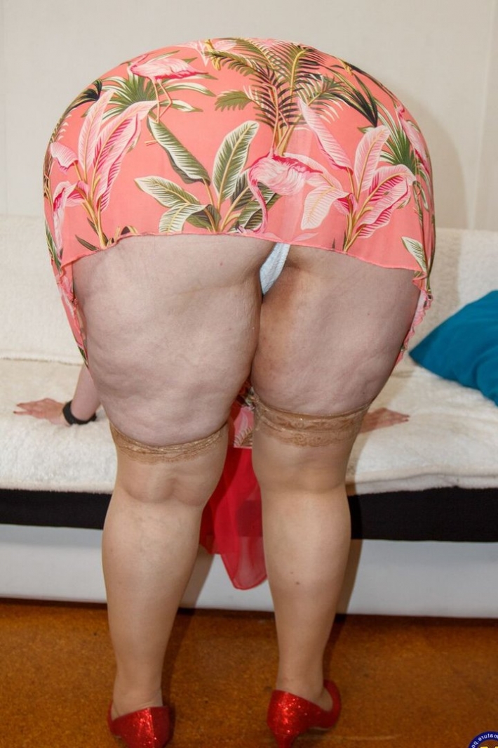 Зрелые бабушки