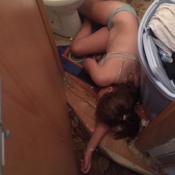 Пьяна девушка