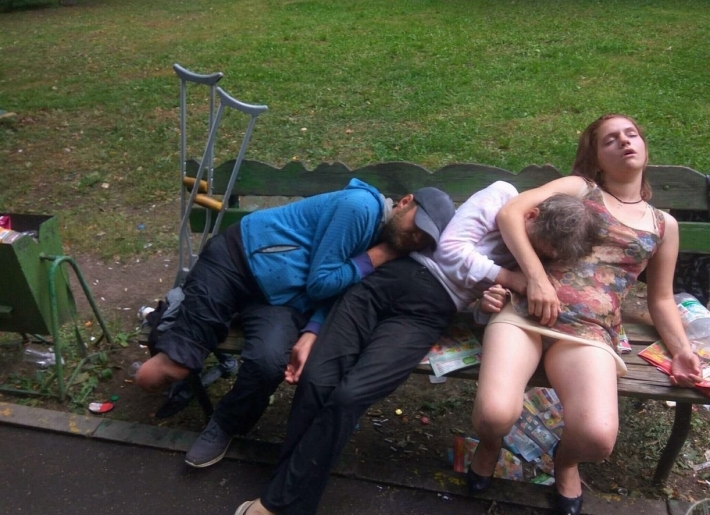 Голые идиоты в социальных сетях